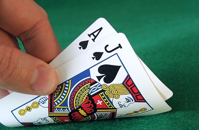 Jogos Cartas Grátis  Blackjack, pôquer & outros jogos grátis!